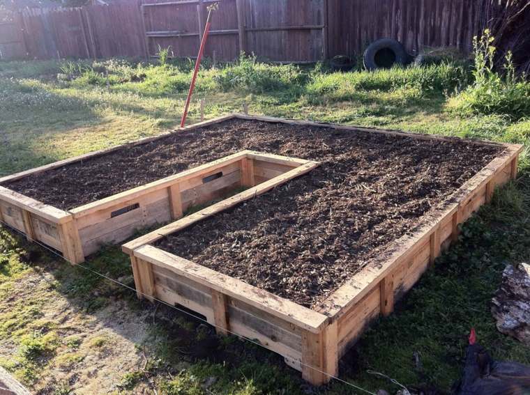 make-raised-garden-make-vegetablegarden