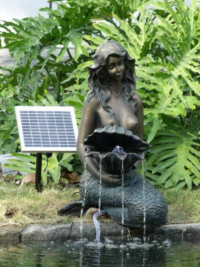 Sirene szökőkút ötlet szabadtéri deco kert napenergia