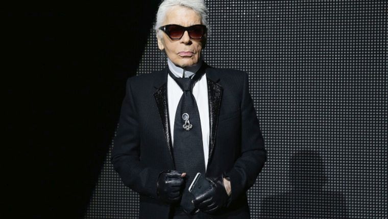 karl lagerfled chanel igazgató divattervező