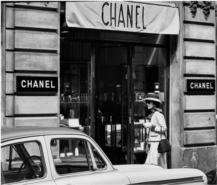 Karl Lagerfeld Chanel priča o modnom brendu