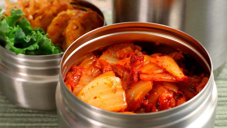 valgykite kimchi vidurdienį