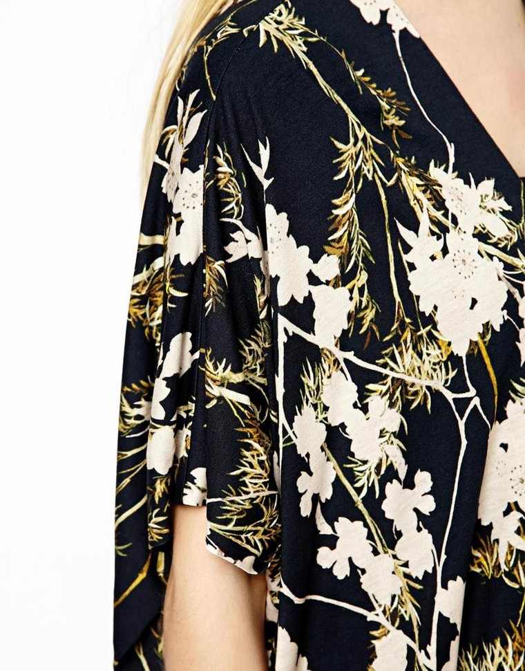 kimono žena trendovski look moda 2018