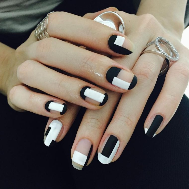 tutorial-nail-gel-deco-geometric-color-black-white