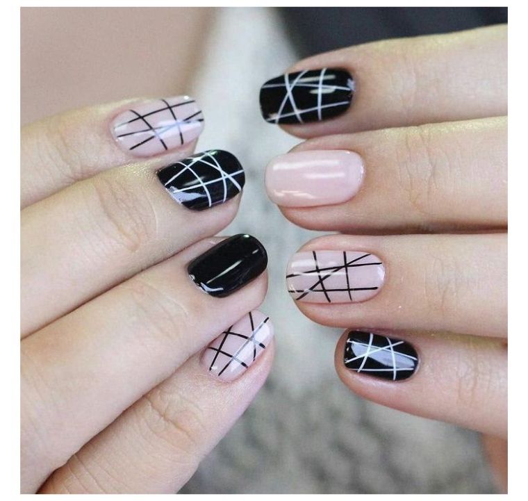 crno-bijeli-geometrijski nokti