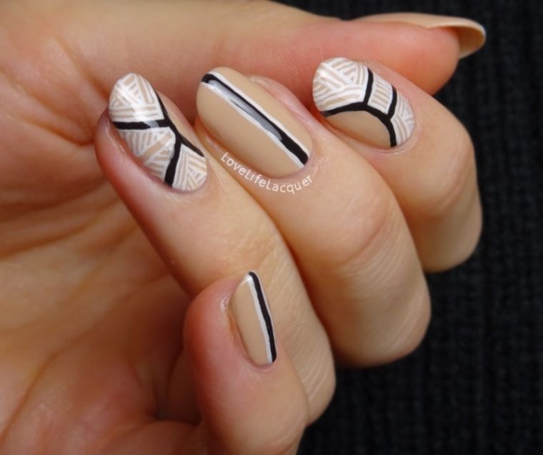 nail-art-geometric-trend-deco-idee