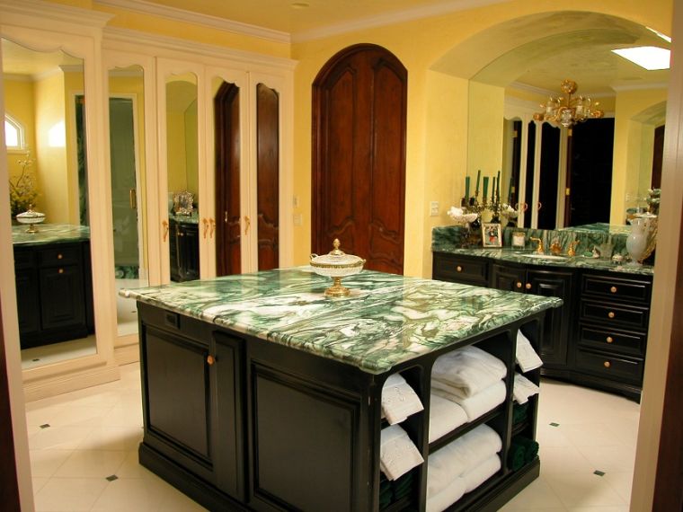 zöld márvány fürdőszobai munkalap