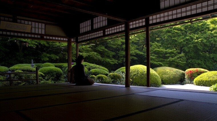 tradicinis-japoniškas namas-atviras-išorinis-prieškambaris-engagewa-rytietiška architektūra