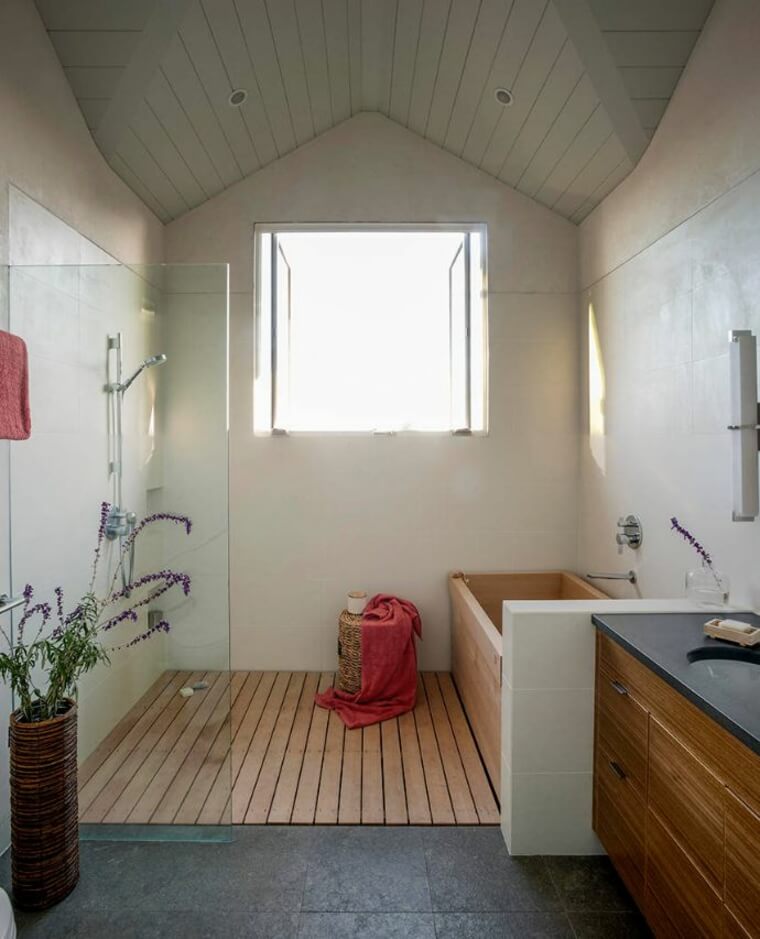 tradicinis japoniškas namas-medinė vonia-zen-atmosfera-vonios kambarys-deko