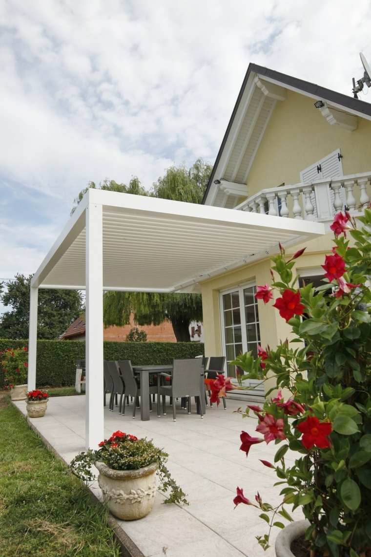 pergola pasvirusių namų dizainas