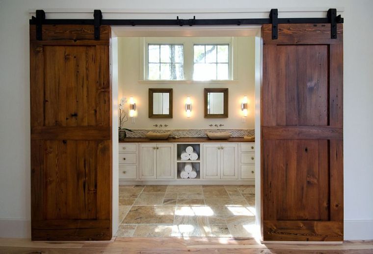 drvena klizna vrata-kupaonica-dizajn-ušteda prostora