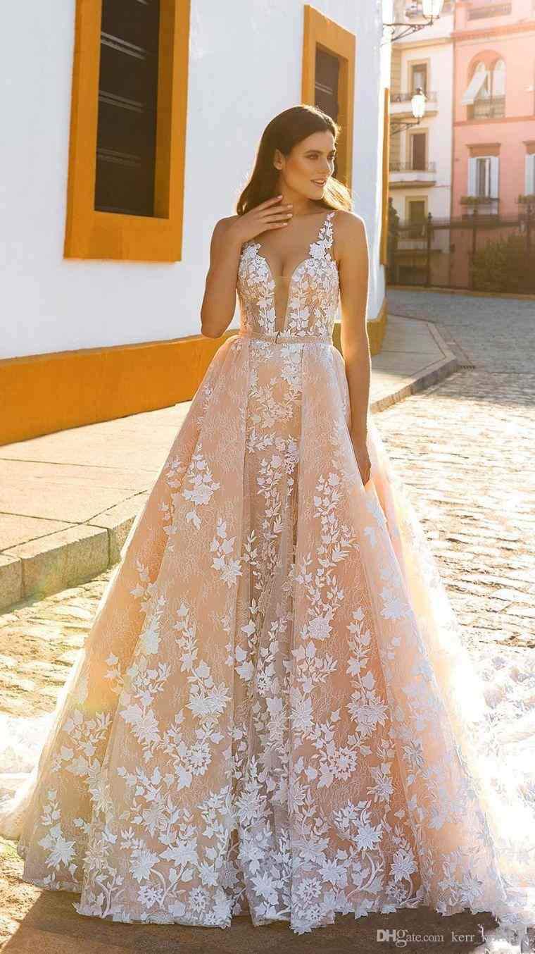 evolutive-wedding-dress-lace-color-beige