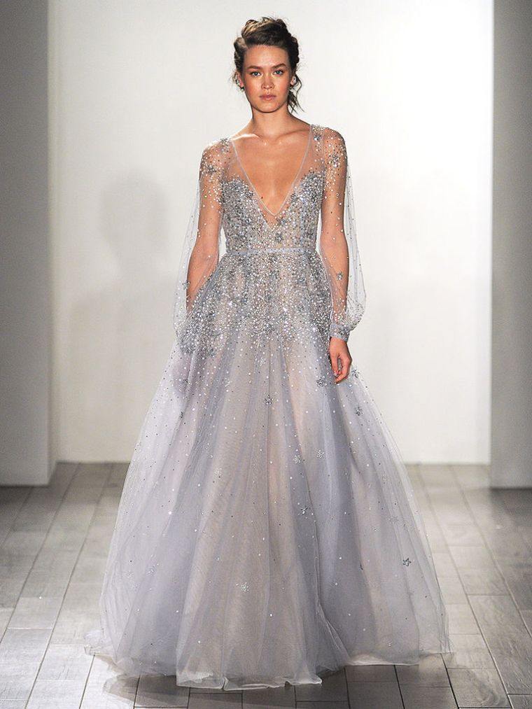 abito da sposa azzurro-lungo-paillettes