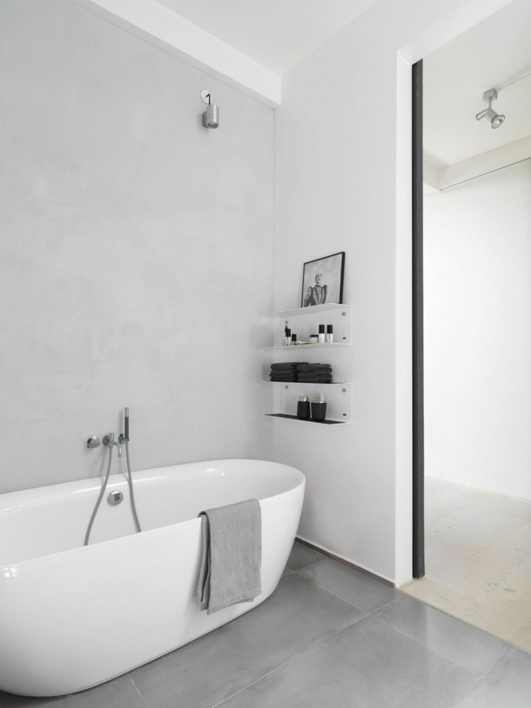 minimalista fehér fürdőszoba