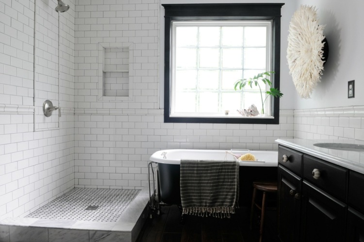 retro fekete fehér fürdőszoba