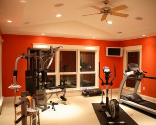 narancssárga falak otthoni edzőterem