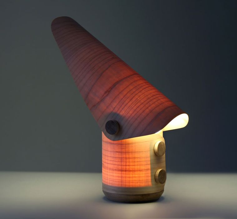 waf medinių lempų apšvietimo idėja