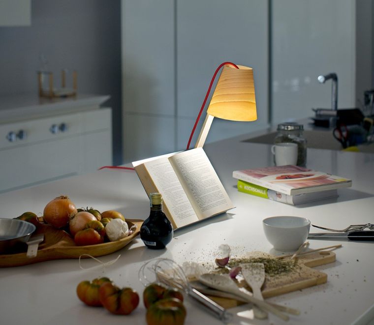 arredamento cucina lampada in legno