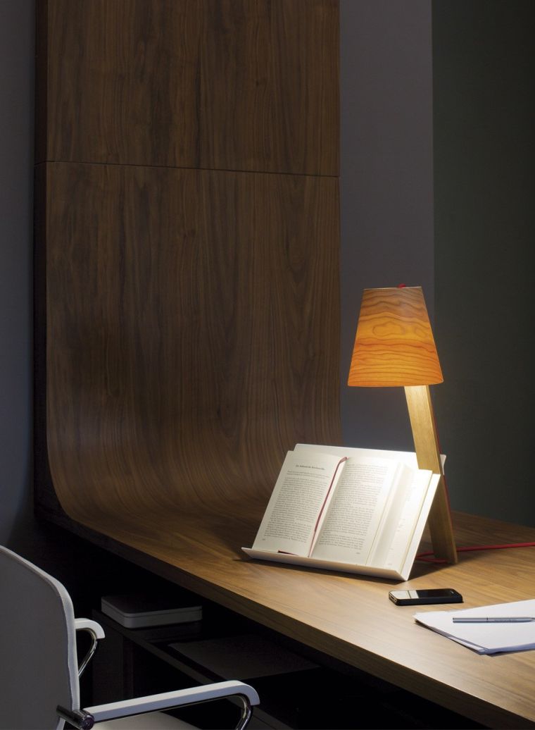 Piccola lampada da scrivania moderna da tavolo in legno deco
