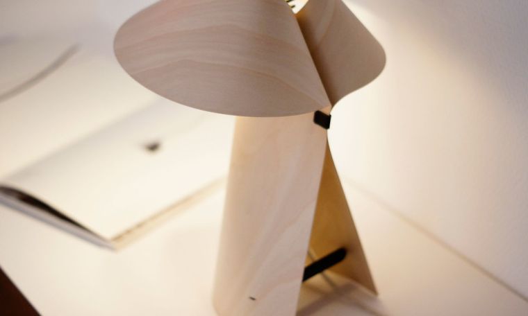 idee di design per l'illuminazione in legno