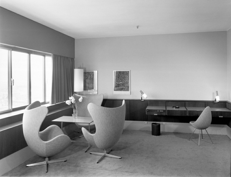 uovo sedia moderna interior design hotel fotografia storica