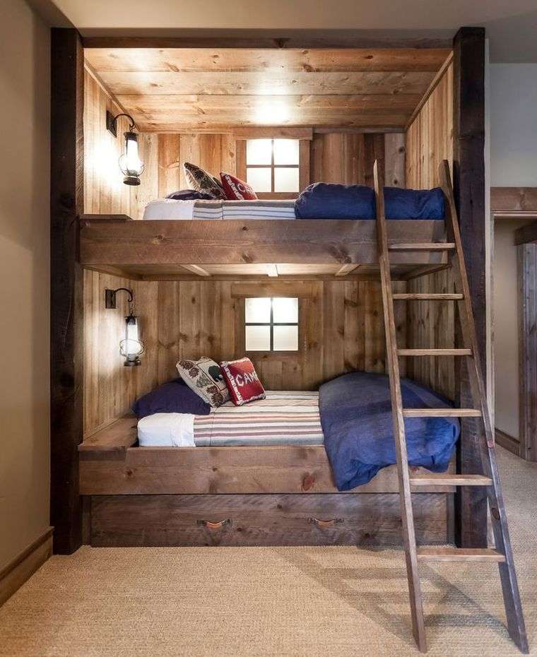 fa kétszintes kialakítású emeletes ágy