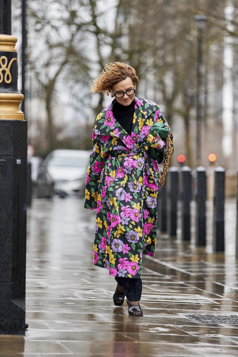 London street style jesenski šik izgled 2020