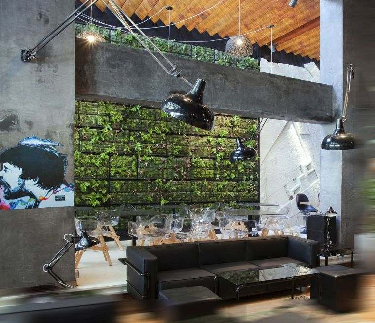 インテリア緑の壁-デコバー-カフェ-サイディング-コンクリート-アイデア