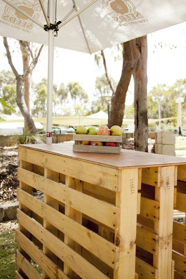 Outdoor-bar-wood-to-make-example