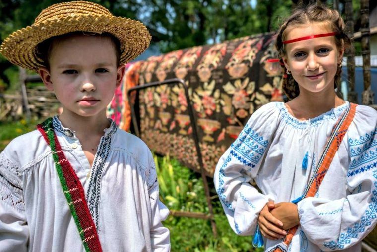 Tradiciniai moldaviški drabužiai
