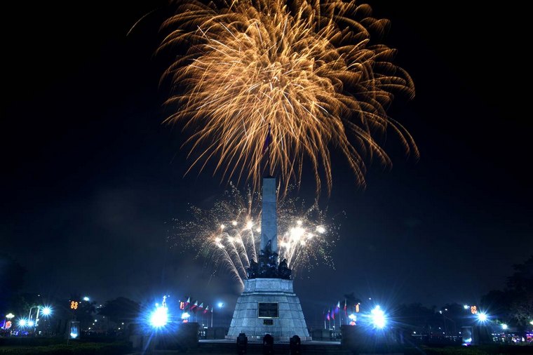 Filippine Capodanno fuochi d'artificio