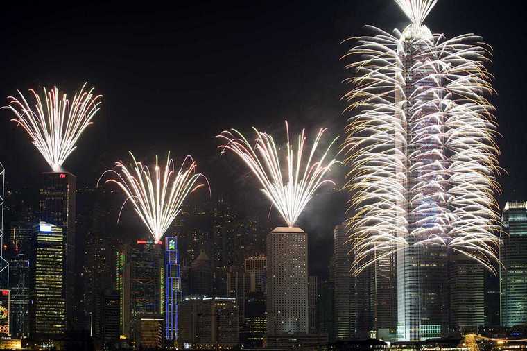 Capodanno di fuochi d'artificio di Hong Kong