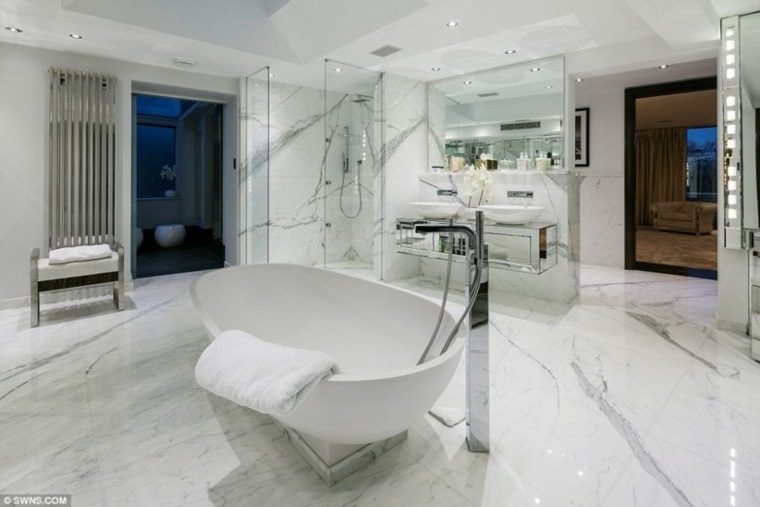 prabangios marmurinės vonios vonios plytelių dušo kabina
