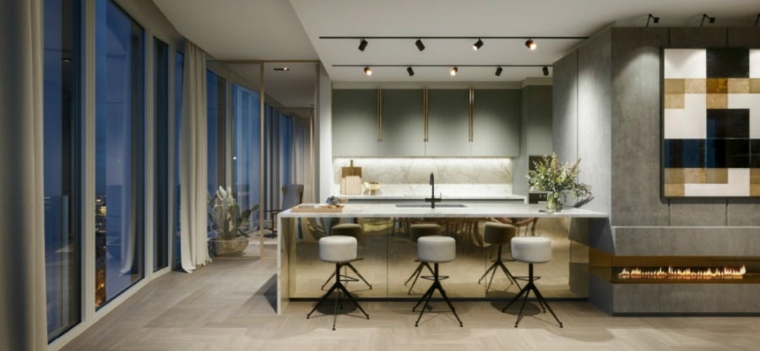 modernaus dizaino virtuvės kėdės centrinės salos lubų apšvietimas