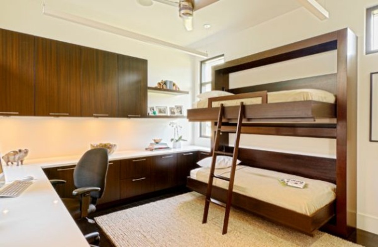 drveni krevet na kat ideja za uređenje poslovnog prostora