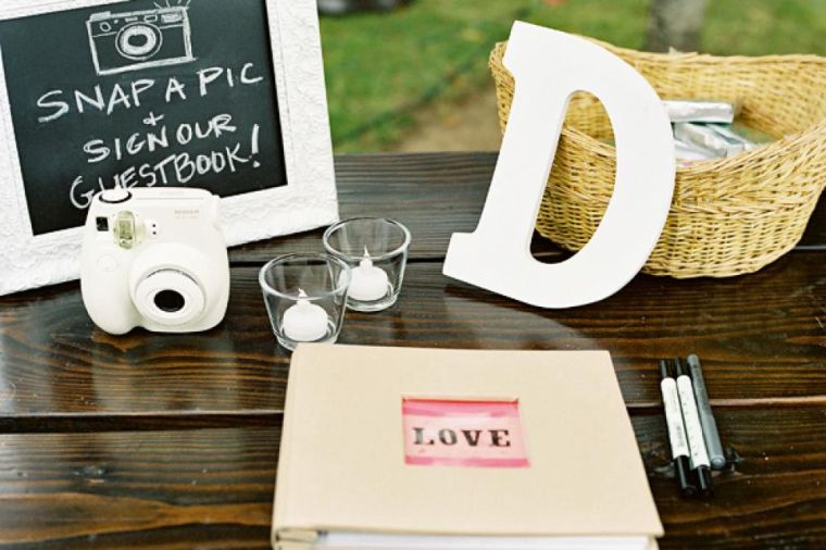 diy-guest-book-wedding-theme-vintage-photo