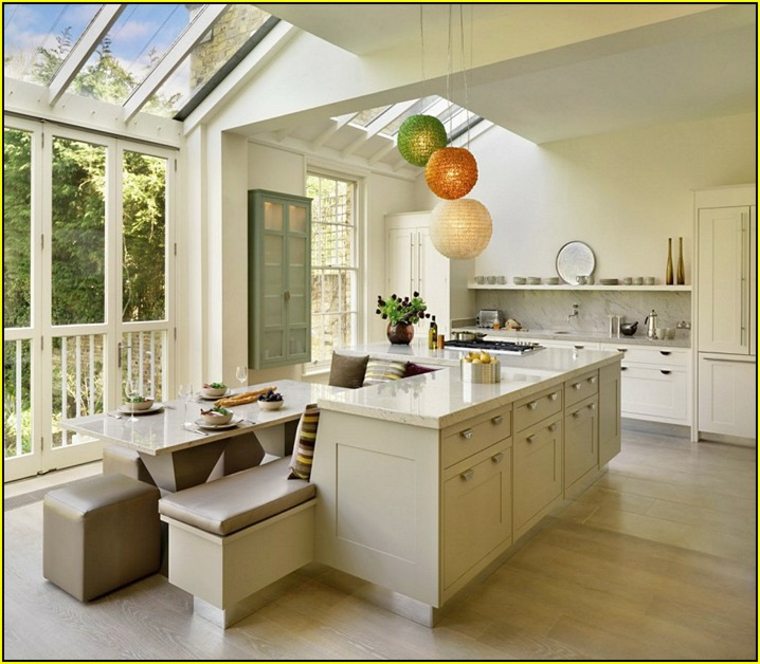 cucina moderna interni isola centrale illuminazione idea lampada a sospensione design tavolo sgabello panca
