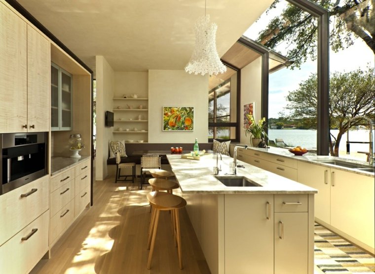 modernūs virtuvės salos pakabinami žibintai