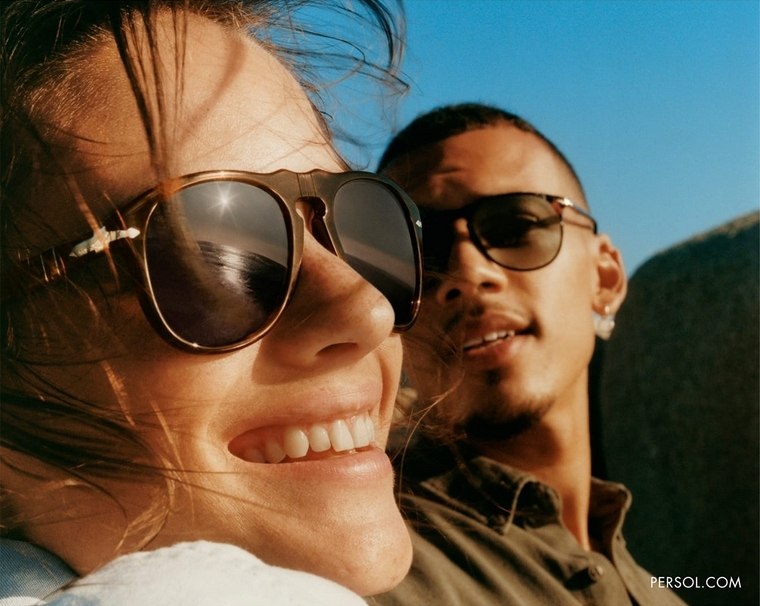 Occhiali da sole aviatore grandi alla moda 2019 Persol