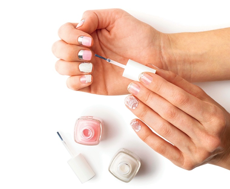 bella manicure da sposa fresca unghie quadrate rosa vernice bianca diversi modelli