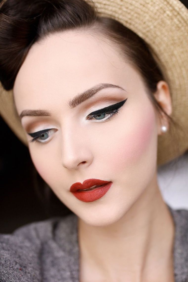 halloween-makeup-vintage-easy-woman-model