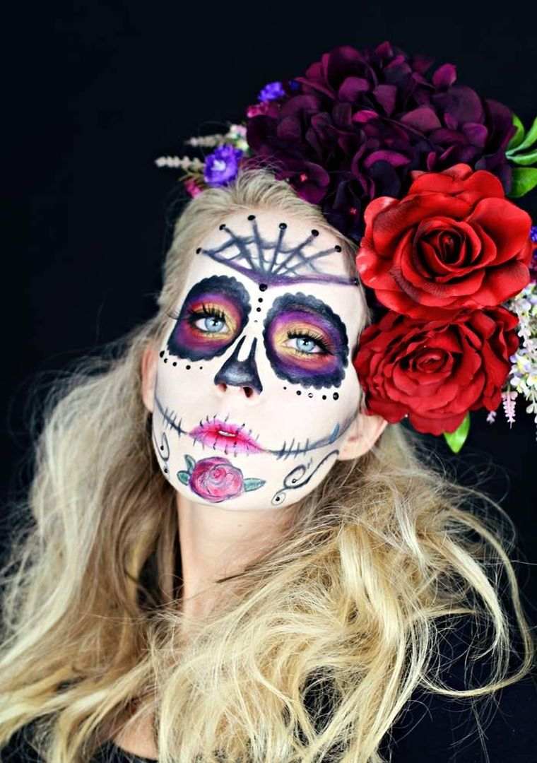 Trucco di Halloween per donne semplice modello originale