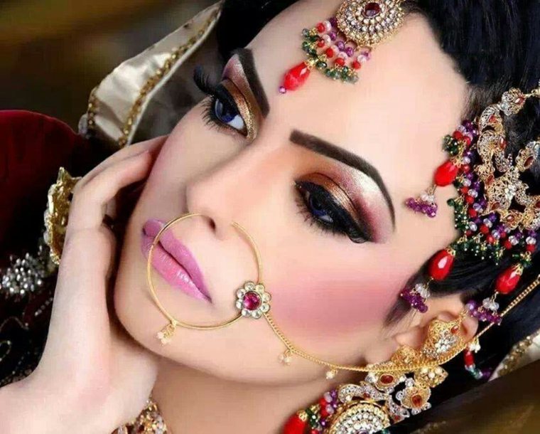 trucco da sposa orientale-mariee-affascinante