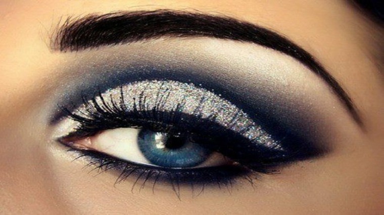 trucco occhi blu argento-nero