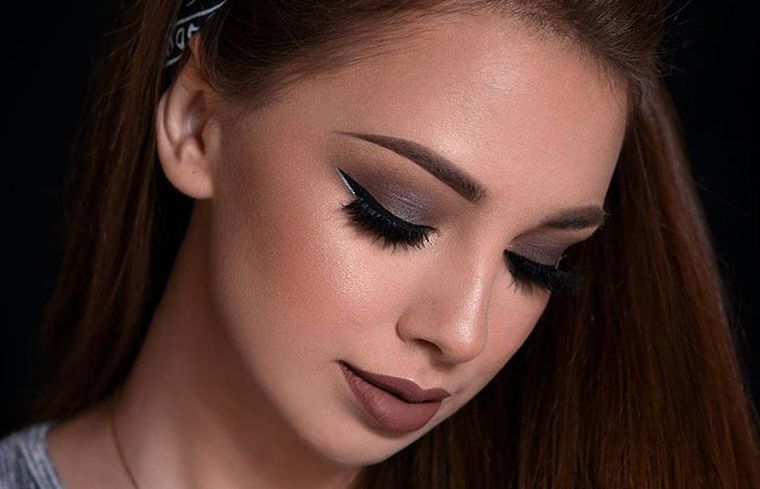 trucco occhi marroni idee-naturel-smokey-eye-gris