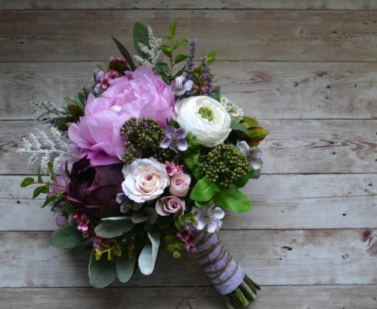 bohemian-chic-matrimonio-matrimonio-bouquet-fiori-rosa-idee