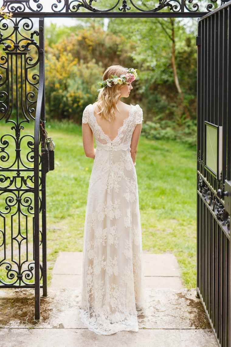 abito da sposa bohemien chic-longue-mariee-style-hippie-lace