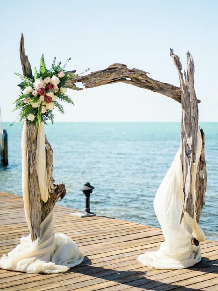 vestuvių tema-jūra-arka-ceremonija-medis