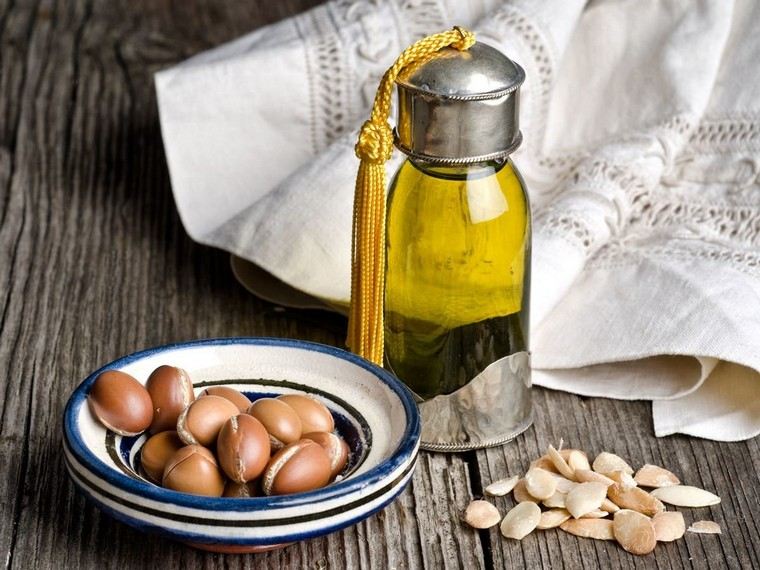 argan-kokosovo ulje-prirodna-maska ​​za kosu