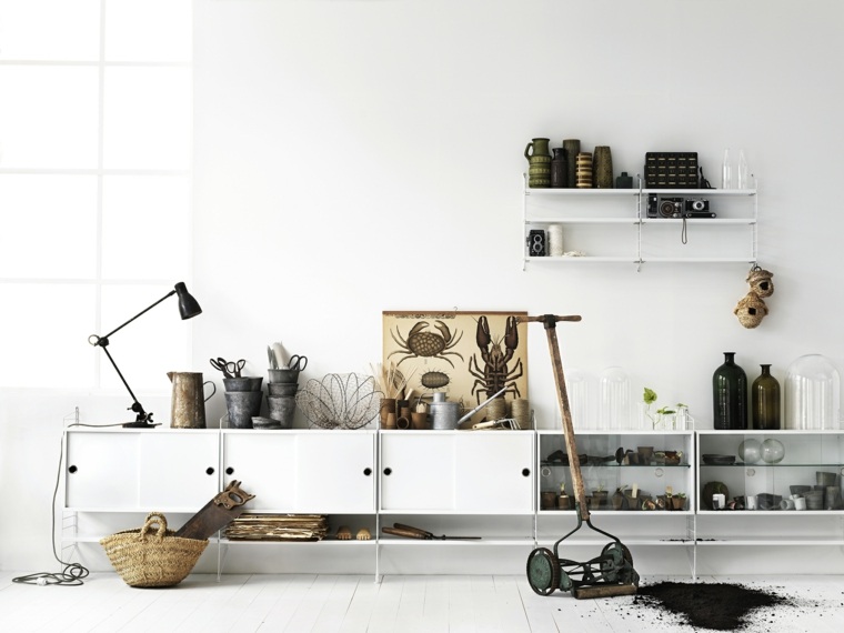 interjeras modernus dizainas ekologiškos medžiagos medinė spintelė balto parketo lentynų idėja