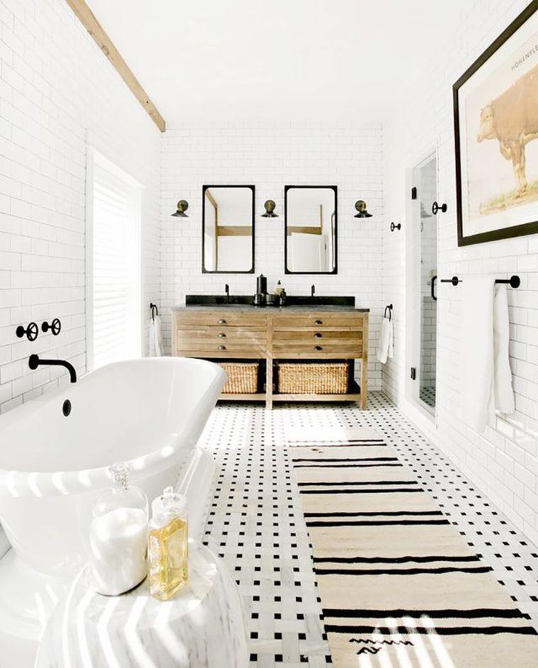 mediniai vonios kambario baldai-natūralus-dekoravimas-skandinaviško dizaino-timotiejus-krikštatėvis